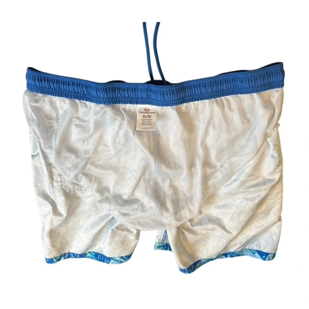 Vineyard Vines Men's Trunks Shorts Swim Size XL Chappy Fish Lined Elastic‎ Waist